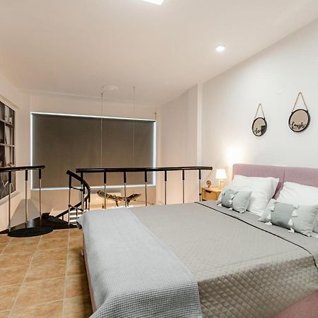 Zero Loft Apartment อเล็กซานโดรโพลิส ภายนอก รูปภาพ