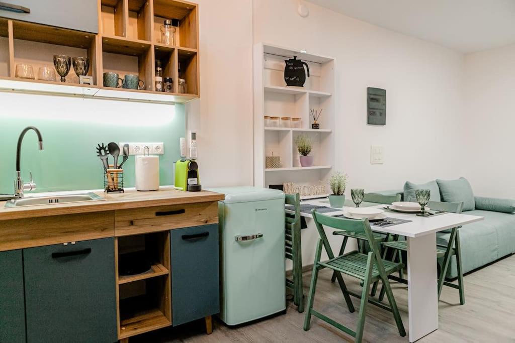 Zero Loft Apartment อเล็กซานโดรโพลิส ภายนอก รูปภาพ