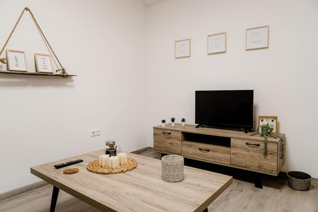 Zero Loft Apartment อเล็กซานโดรโพลิส ภายนอก รูปภาพ