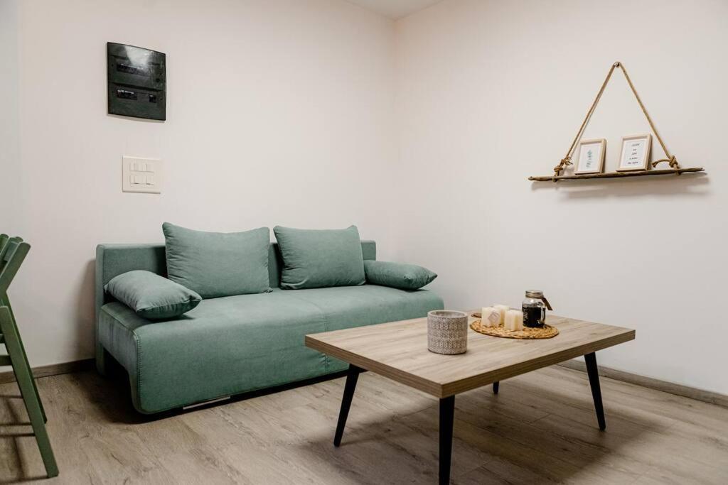Zero Loft Apartment อเล็กซานโดรโพลิส ภายนอก รูปภาพ