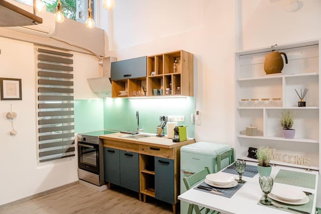 Zero Loft Apartment อเล็กซานโดรโพลิส ภายนอก รูปภาพ
