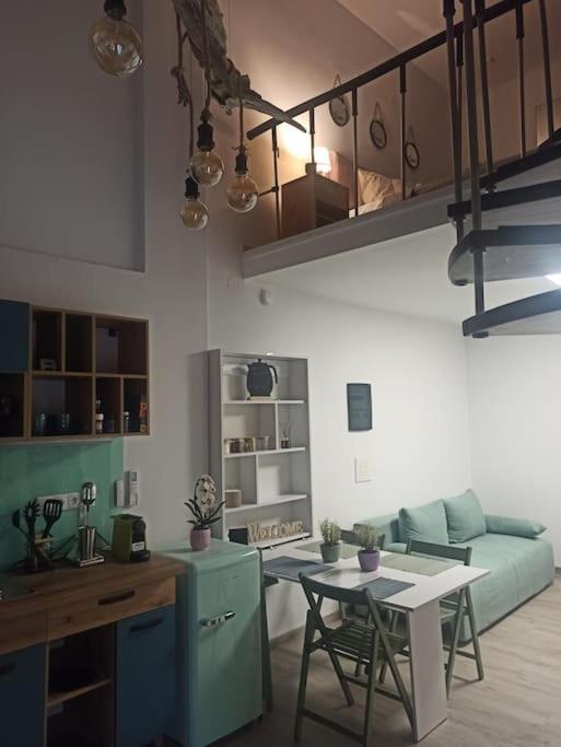 Zero Loft Apartment อเล็กซานโดรโพลิส ภายนอก รูปภาพ